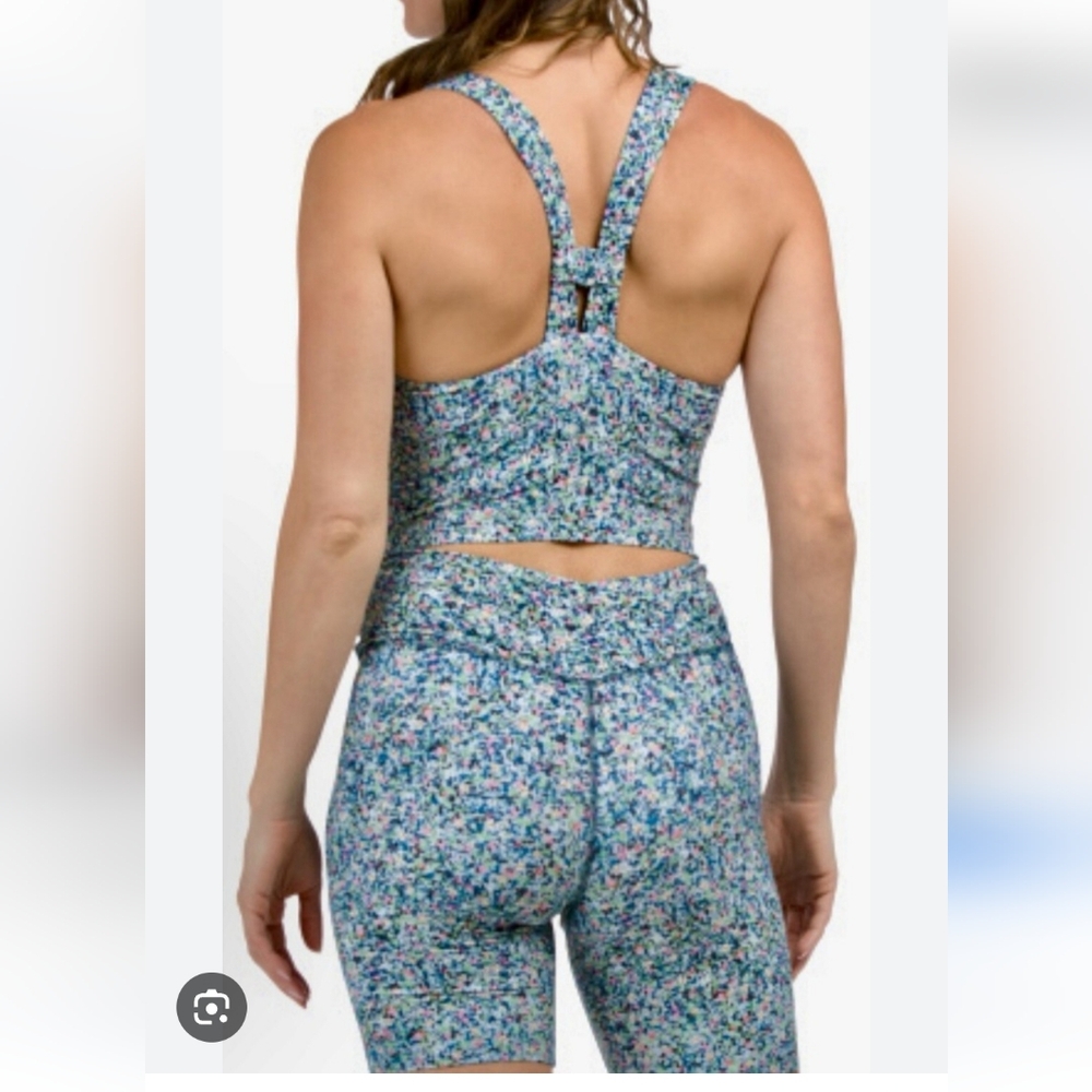 Sage Colective Cascade Collective Camo Floral Activewear Size medium